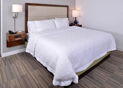 Hampton Inn & Suites Ann Arbor West