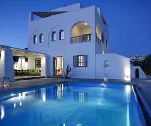Sky Levels Villa Pyrgos Greece