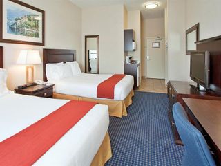 Фото отеля Holiday Inn Express Hotel & Suites-Hinton, an IHG Hotel
