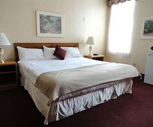 Royal Inn and Suites Guelph Canada