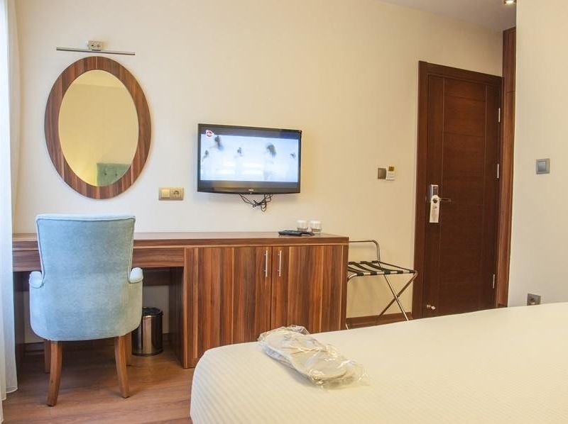 Hotel Photo 6