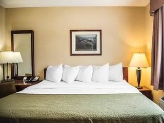 Фото отеля Quality Inn & Suites 1000 Islands