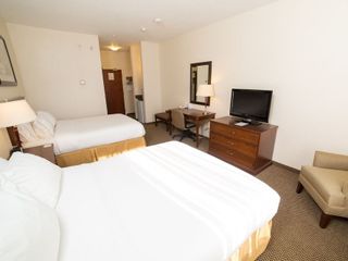 Фото отеля Holiday Inn Express & Suites Drayton Valley, an IHG Hotel