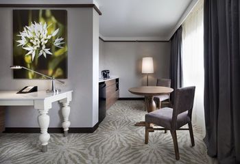 Hotel Photo 12