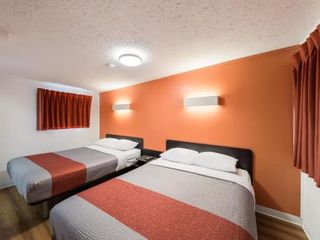 Фото отеля Motel 6-Cranbrook, BC