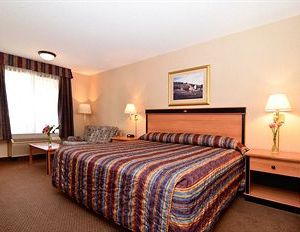 Econo Lodge Inn & Suites University Calgary Canada