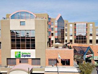 Фото отеля Holiday Inn Express Vancouver-Metrotown (Burnaby)