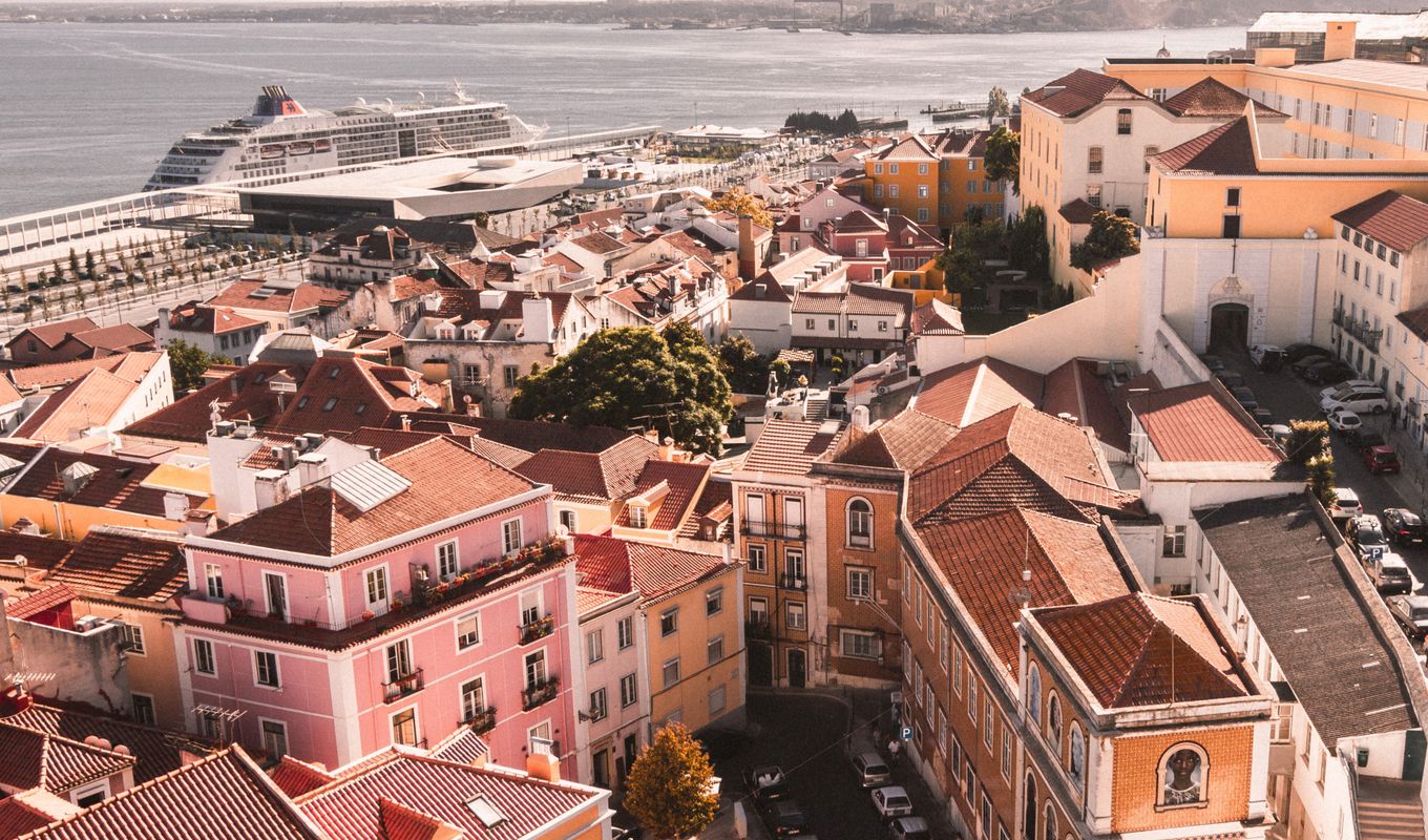 How to get from Oslo to Lisbon