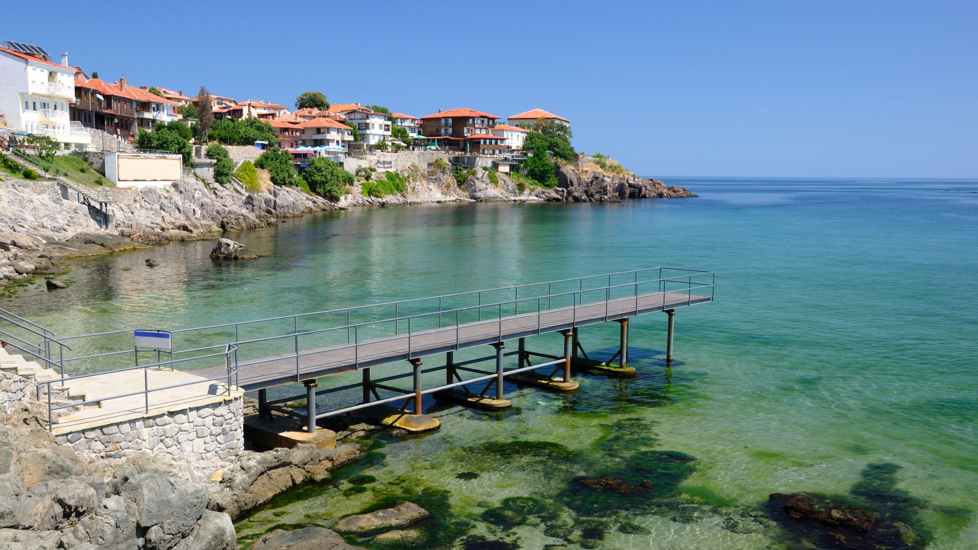 Болгария фото. Созополь Болгария. Созополь Болгария море. Болгария Созополь Святая София. Созополь Болгария достопримечательности.