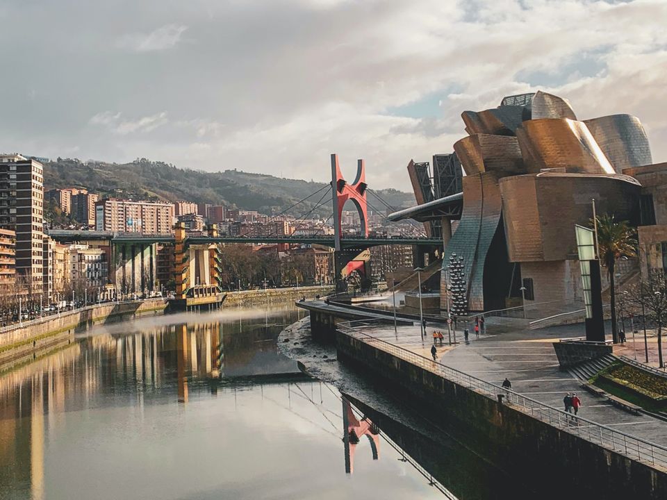 Lennot Bilbaoon edullisemmin netistä.
