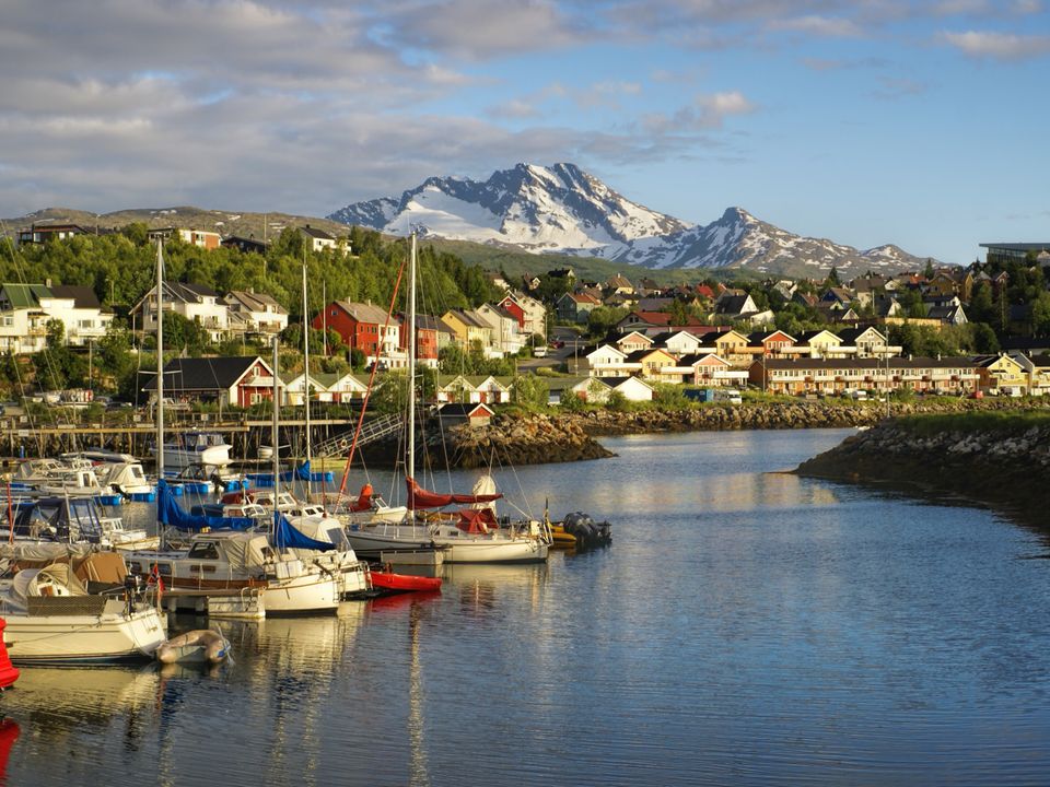 Harstad/Narvik Airport, Evenes Flights