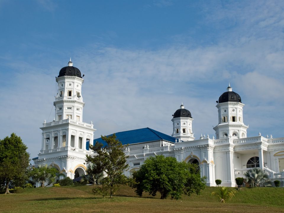 Senai Airport Flights