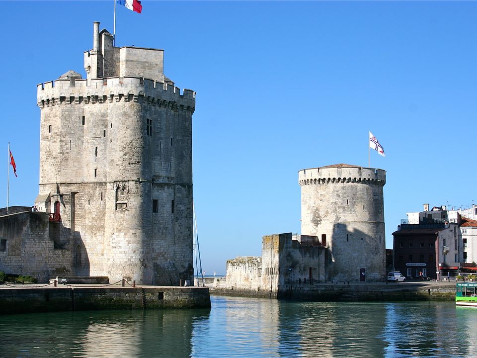 Cheap Flights to La Rochelle/Île de Ré, France