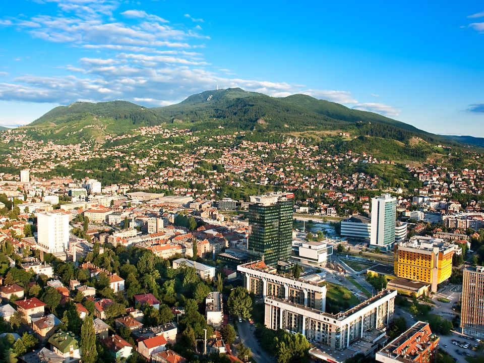 Lennot Sarajevoon edullisemmin netistä.