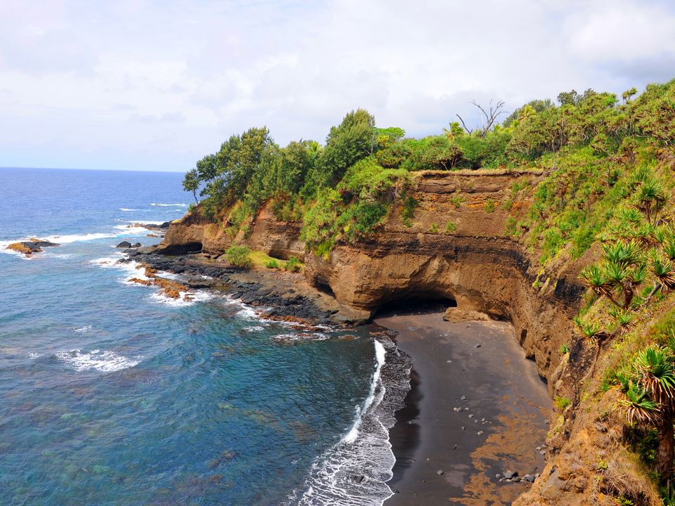 Tanna Airport Flights